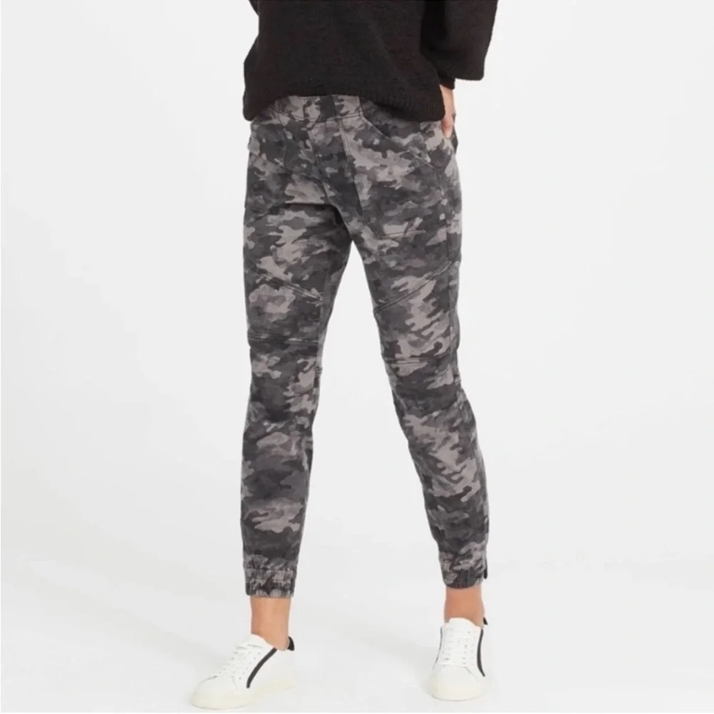 SPANX Gray Camo Jogger Pants XS - Picture 1 of 12